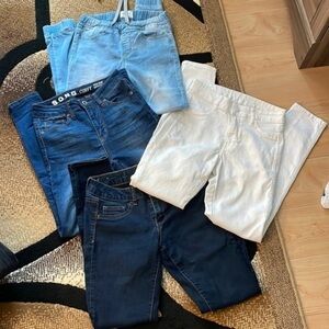 Bundle of Jeans